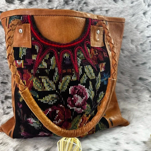 Altiplano recycled material leather tote. Euc - Picture 1 of 6